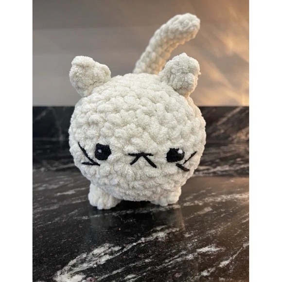 Crochet Cat Loaf Grumpy Plush Plushie Squishy‎ Stress Ball Amigurumi Soft Cuddly - Picture 1 of 8